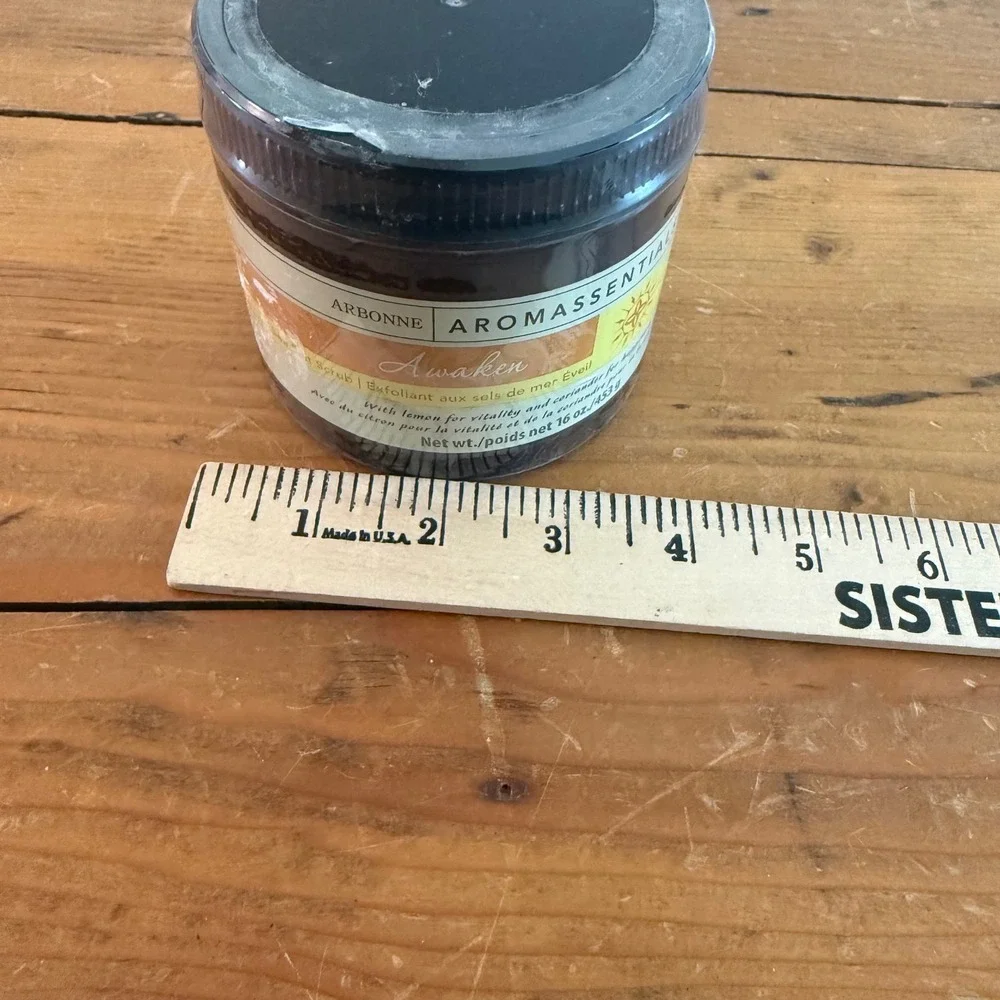 Arbonne Awaken Aromassentials Sea Salt Scrub 16 oz Lemon Coriander Exfoliant NEW